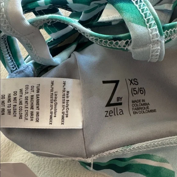 Zella Girls 5/6 NWT Tropical Green Leaf Strappy Sports Bra Sporty Activewear - Picture 3 of 4